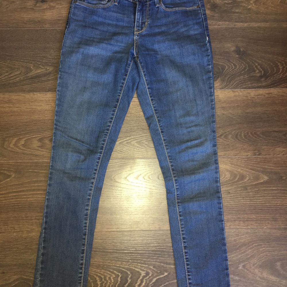 DENIZEN FROM LEVI’S - MODERN SKINNY BLUE JEANS